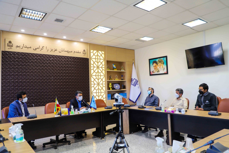 نشست معاون پژوهش، فناروی و نوآوری دانشگاه بیرجند با مدیران شرکت گلگهر سیرجان