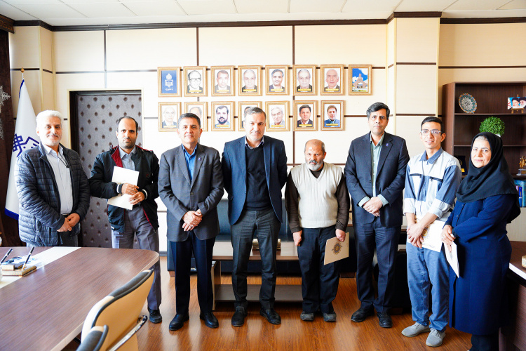 قدردانی و تجلیل از تلاشهای ارزشمند کارکنان توانیاب